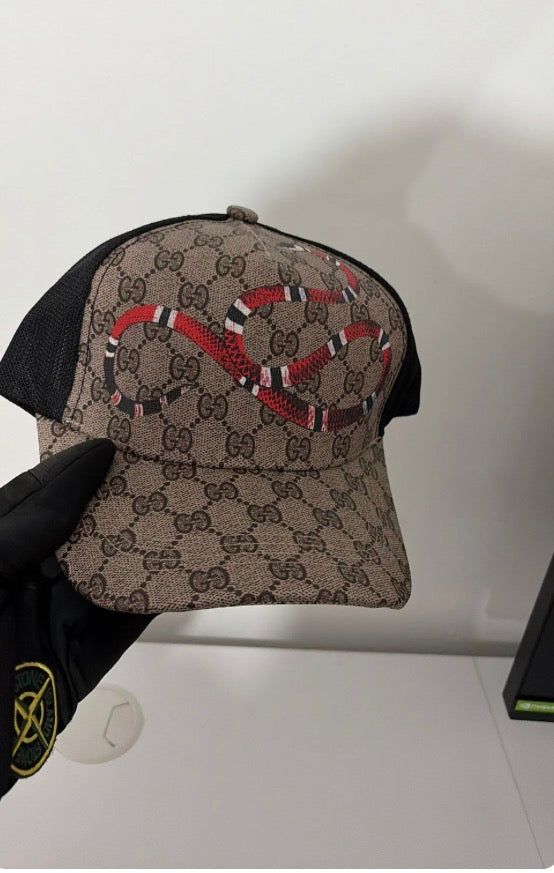 Caps