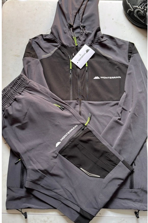 Mountain tracksuit