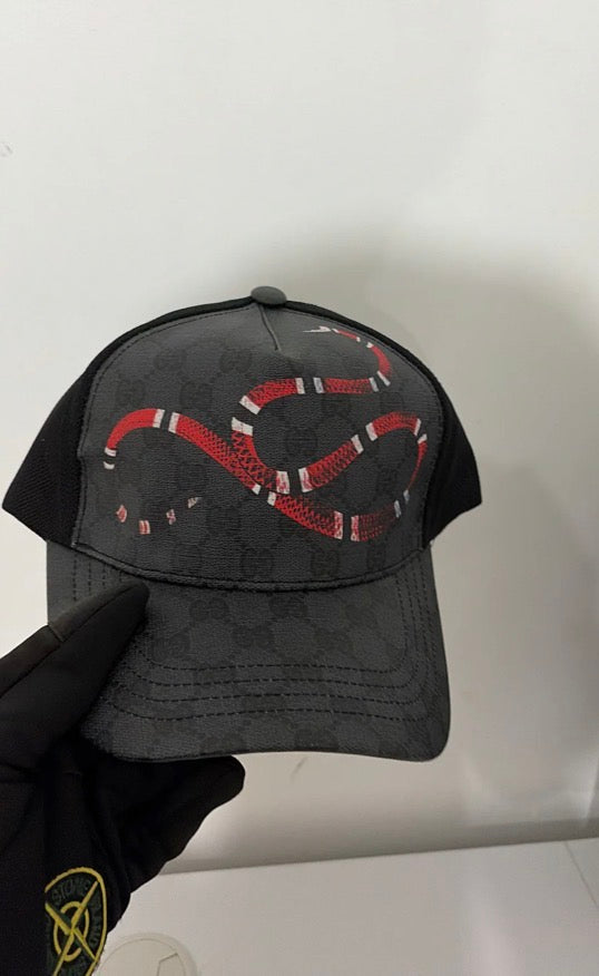 Caps